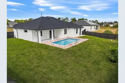 2400 Conroy Ave N, Lehigh Acres, FL 33971 - Photo 12