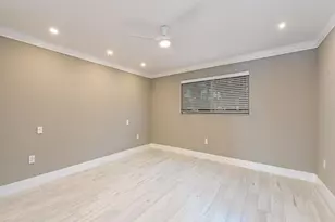 2500 Gulf Shore Blvd N, Naples, FL 34103 - Photo 14