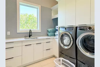 3123 Crayton Rd, Naples, FL 34103 - Photo 40