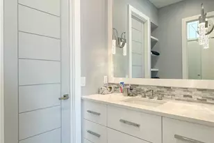 3123 Crayton Rd, Naples, FL 34103 - Photo 50