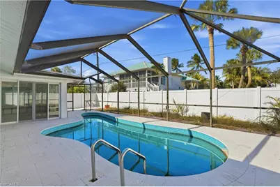 193 Hibiscus Dr, Fort Myers Beach, FL 33931 - Photo 6
