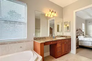 2840 Coco Lakes Dr, Naples, FL 34105 - Photo 38