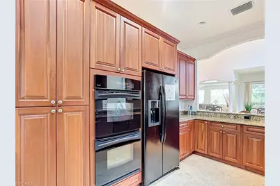 2840 Coco Lakes Dr, Naples, FL 34105 - Photo 10