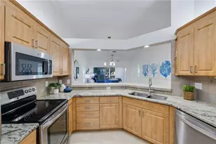 7087 Barrington Cir, Naples, FL 34108 - Photo 12