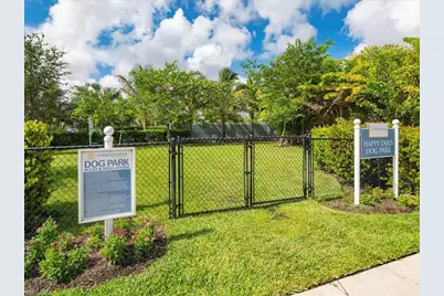 2227 Marquesa Cir, Naples, FL 34112 - Photo 26