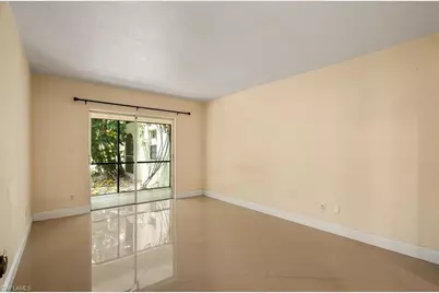 4300 Gulfstream Dr #1B, Naples, FL 34112 - Photo 8