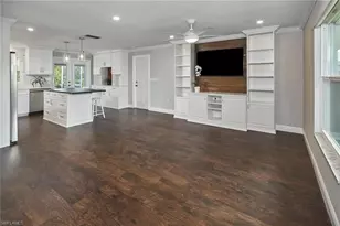 18 Lanai Cir, Naples, FL 34112 - Photo 2