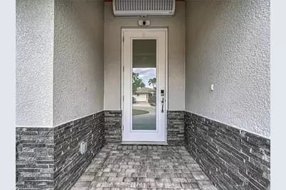 828 100th Ave N, Naples, FL 34108 - Photo 4