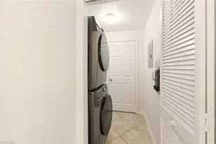 871 Tanbark Dr, Naples, FL 34108 - Photo 24