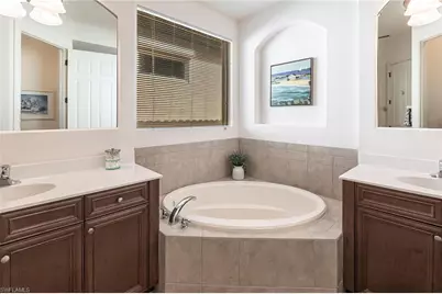 7863 Valencia Ct, Naples, FL 34113 - Photo 26