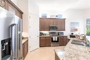 7863 Valencia Ct, Naples, FL 34113 - Photo 14