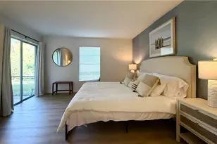 208 Bobolink Way, Naples, FL 34105 - Photo 14