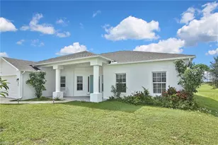 42 NE 29th St, Cape Coral, FL 33909 - Photo 2