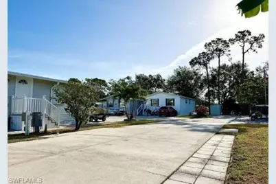 276 Bass Ln, Naples, FL 34114 - Photo 4