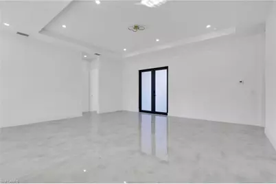 4124 6th Ave NE, Naples, FL 34120 - Photo 4