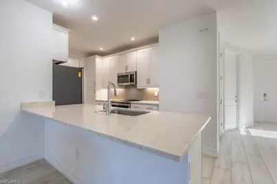 7565 Carnegie Way, Naples, FL 34119 - Photo 10