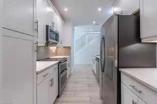 7565 Carnegie Way, Naples, FL 34119 - Photo 8