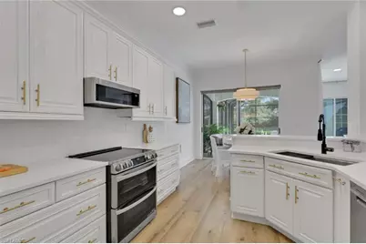 136 April Sound Dr, Naples, FL 34119 - Photo 8