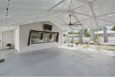 426 Chestnut Ave NW, Port Charlotte, FL 33952 - Photo 20