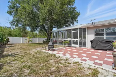 426 Chestnut Ave NW, Port Charlotte, FL 33952 - Photo 26