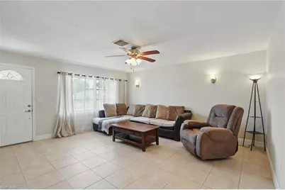 426 Chestnut Ave NW, Port Charlotte, FL 33952 - Photo 2