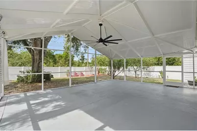 426 Chestnut Ave NW, Port Charlotte, FL 33952 - Photo 24