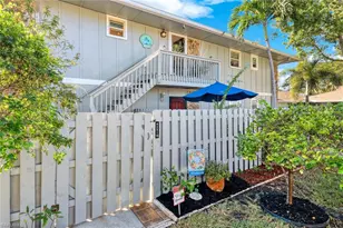 4251 Island Cir, Fort Myers, FL 33919 - Photo 18