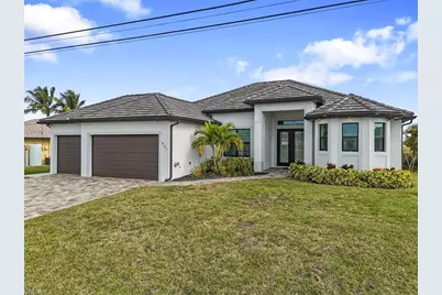 901 NW 33rd Pl, Cape Coral, FL 33993 - Photo 4