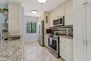 324 Waterleaf Ct, Marco Island, FL 34145 - Photo 4