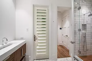 225 4th Ave N, Naples, FL 34102 - Photo 38