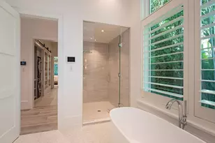 225 4th Ave N, Naples, FL 34102 - Photo 32