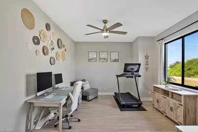 210 SW 26th Pl, Cape Coral, FL 33991 - Photo 8