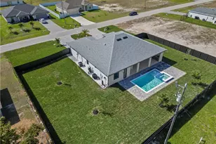 611 NW 25th Terrace, Cape Coral, FL 33993 - Photo 4