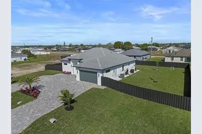 611 NW 25th Ter, Cape Coral, FL 33993 - Photo 46