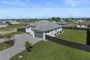 611 NW 25th Terrace, Cape Coral, FL 33993 - Photo 46