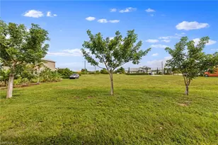 1013 NE 15th St, Cape Coral, FL 33909 - Photo 24