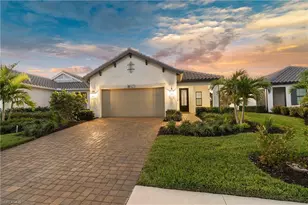4621 Centaurus Cir, Naples, FL 34120 - Photo 2