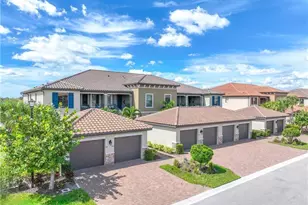 9377 Pocida Ct, Naples, FL 34119 - Photo 2