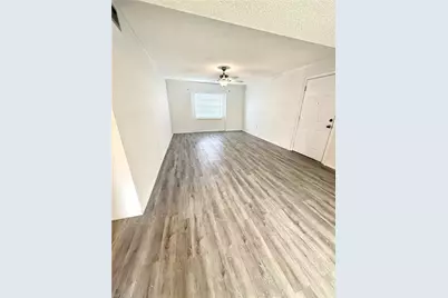 12666 Kenwood Ln #B, Fort Myers, FL 33907 - Photo 6
