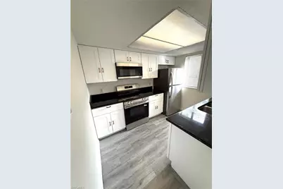 12666 Kenwood Ln #B, Fort Myers, FL 33907 - Photo 4