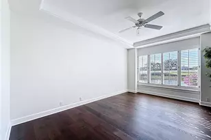 3051 Lancaster Dr, Naples, FL 34105 - Photo 10