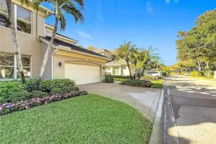 3051 Lancaster Dr, Naples, FL 34105 - Photo 4