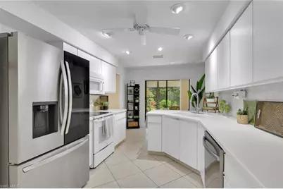 796 Reef Point Cir, Naples, FL 34108 - Photo 16