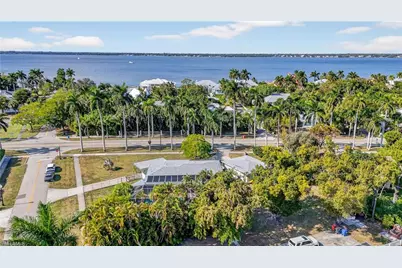 2741 McGregor Blvd, Fort Myers, FL 33901 - Photo 36