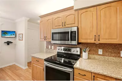 289 Robin Hood Cir #101, Naples, FL 34104 - Photo 12