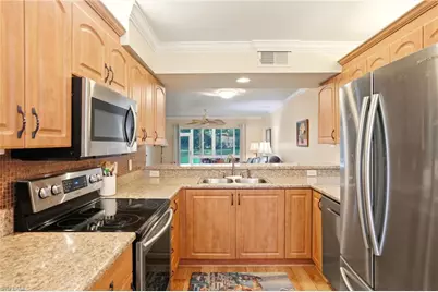 289 Robin Hood Cir #101, Naples, FL 34104 - Photo 8