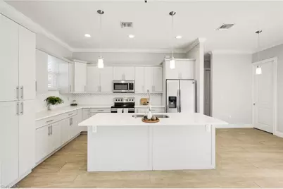 3625 26th Ave SE, Naples, FL 34117 - Photo 4