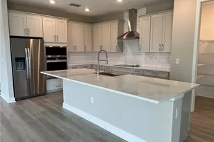 2063 Grove Dr, Naples, FL 34120 - Photo 2