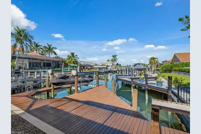 200 Windbrook Ct, Marco Island, FL 34145 - Photo 4