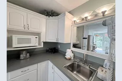 2555 Tamiami Trl N #256, Naples, FL 34103 - Photo 10